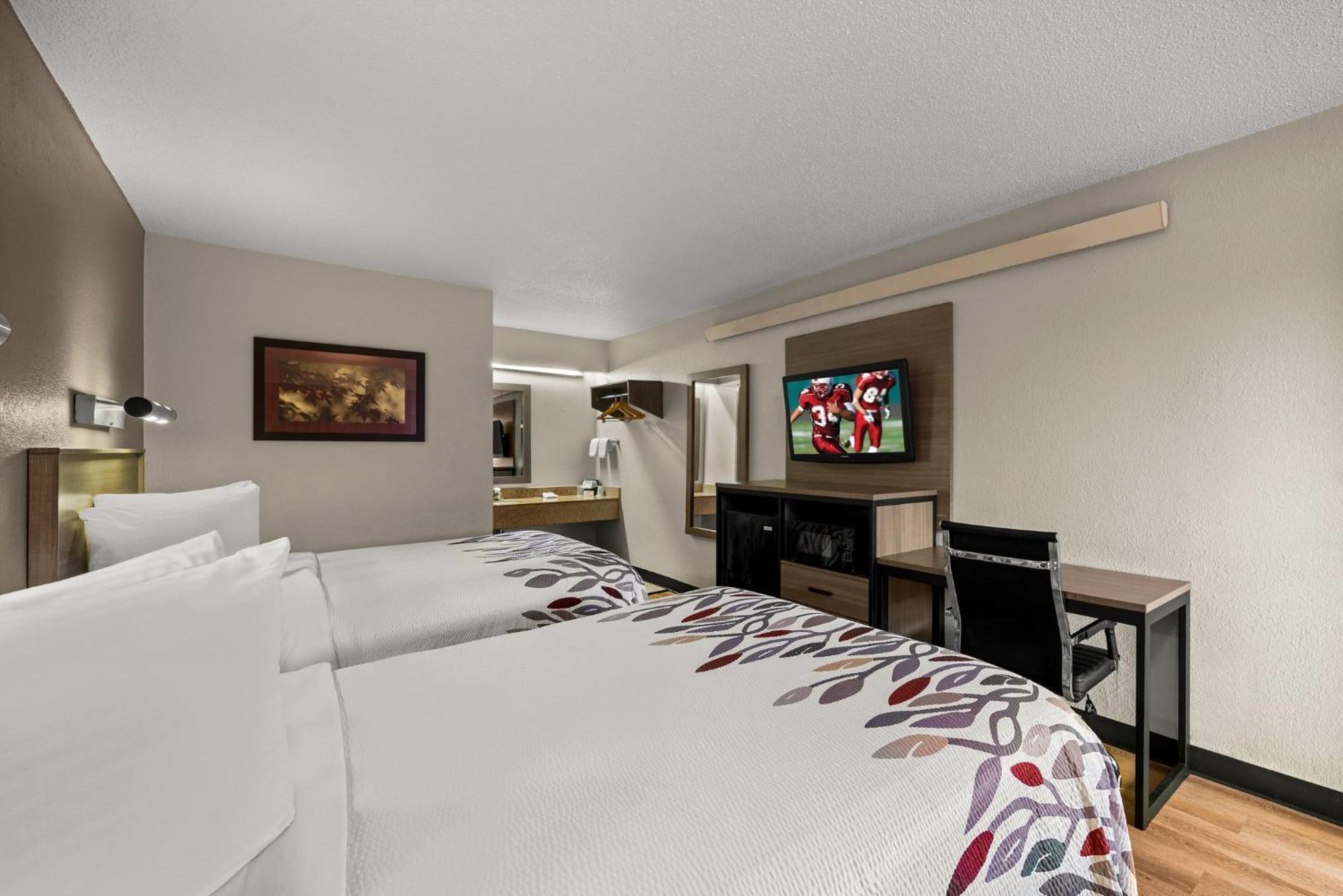 Red Roof Inn Detroit - Royal Oak/Мадисон-Хайтс Экстерьер фото